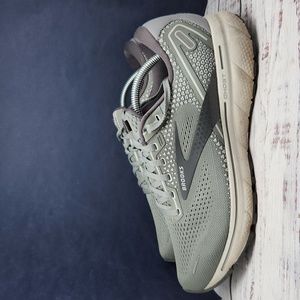 Brooks Ghost 14 Sneakers Running Shoes Size 10.5 2E